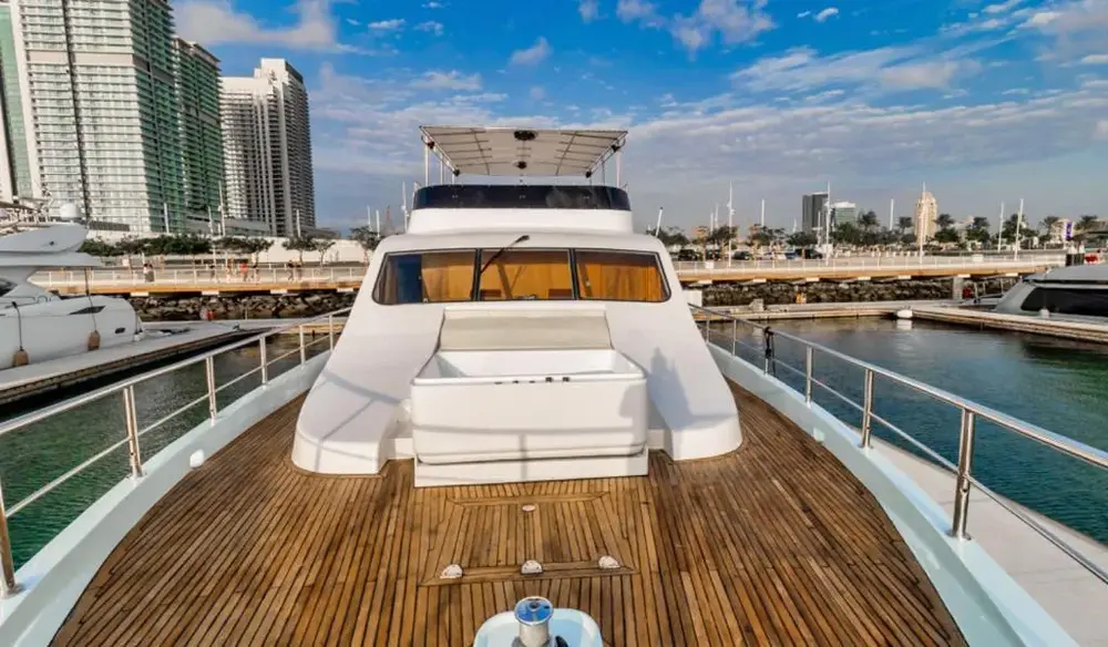 125FT LUXURY YACHT