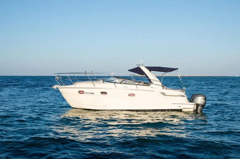 SMALL BOAT 38FT