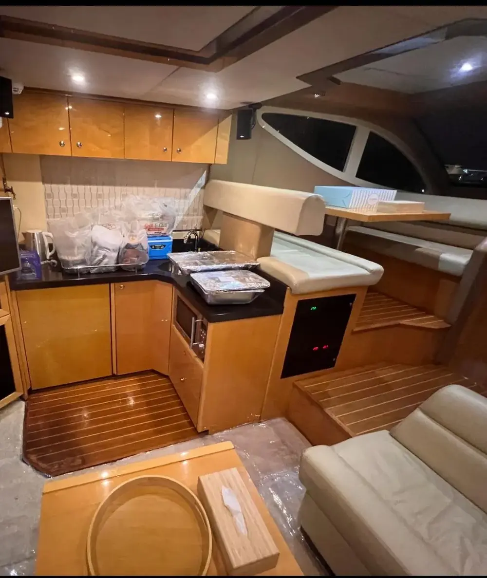 MEJESTY 44FT LUXURY YACHT