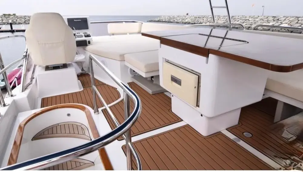45FT LUXURY YACHT