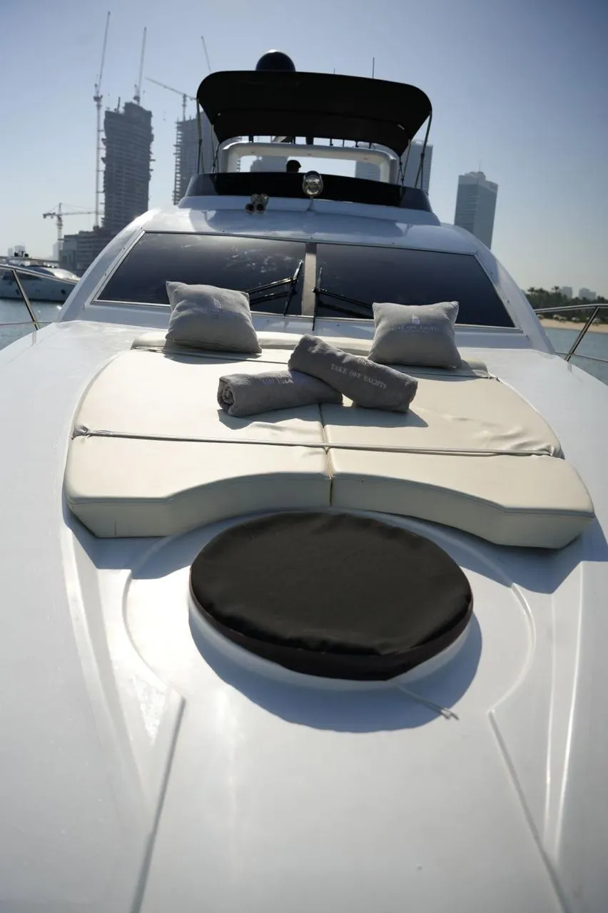 MEJESTY 50FT LUXURY YACHT