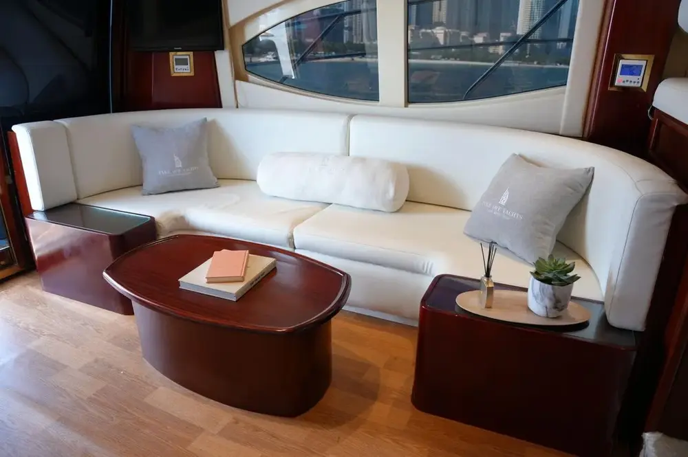 MEJESTY 50FT LUXURY YACHT