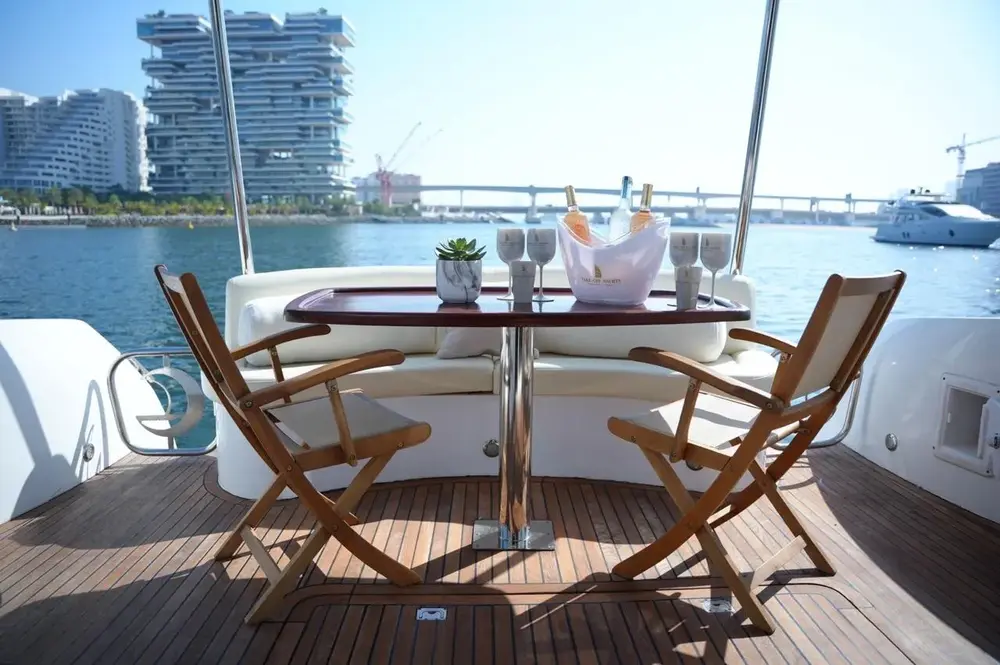MEJESTY 50FT LUXURY YACHT