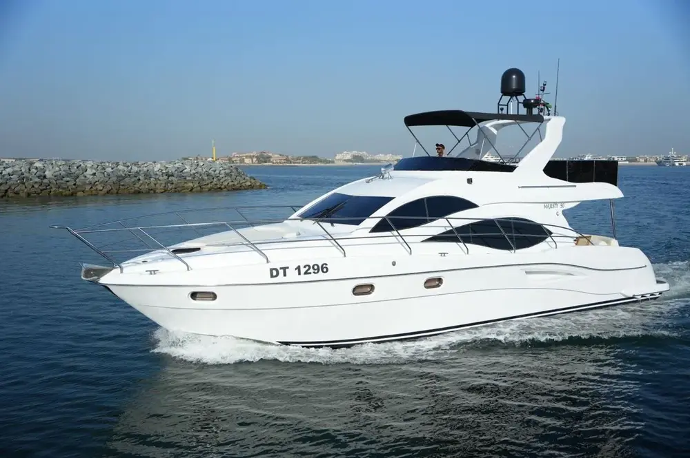 MEJESTY 50FT LUXURY YACHT