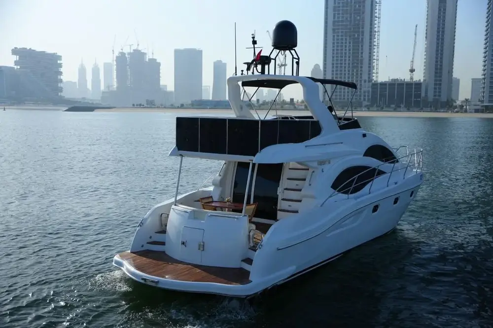 MEJESTY 50FT LUXURY YACHT