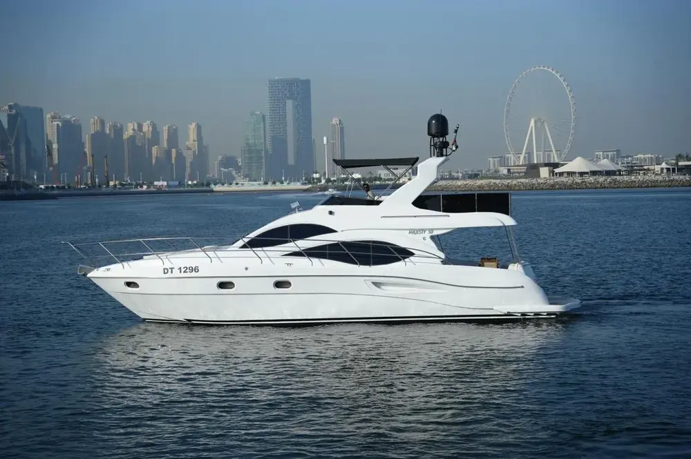 MEJESTY 50FT LUXURY YACHT
