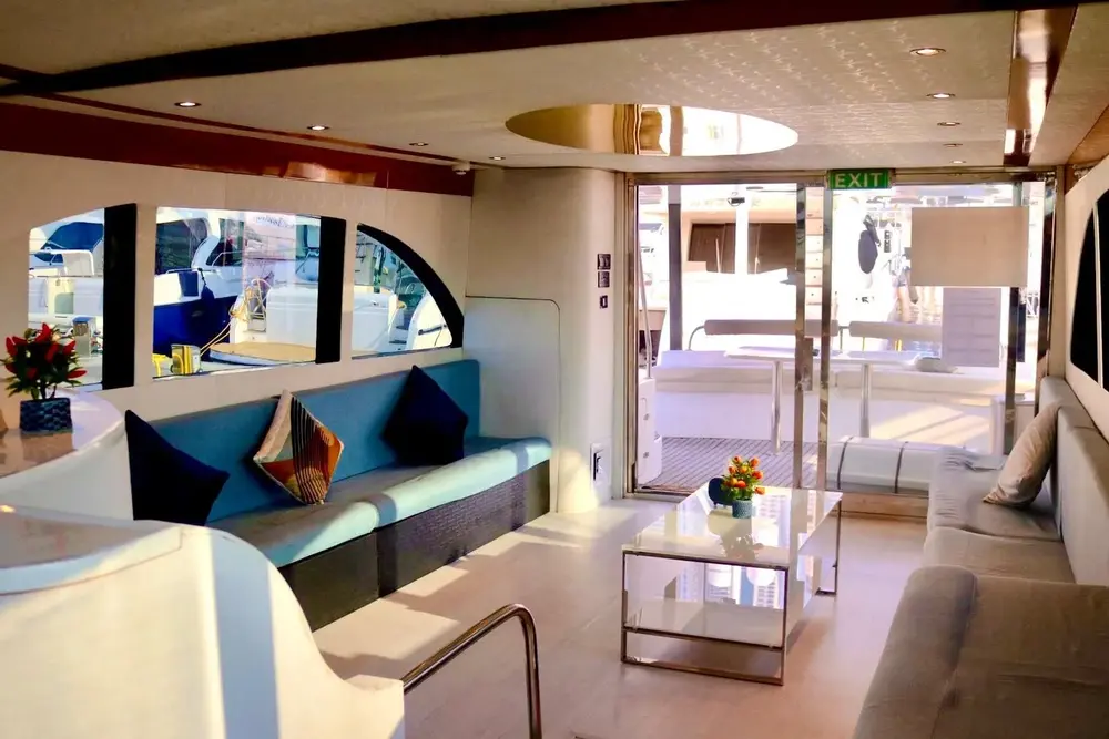75FT LUXURY YACHT