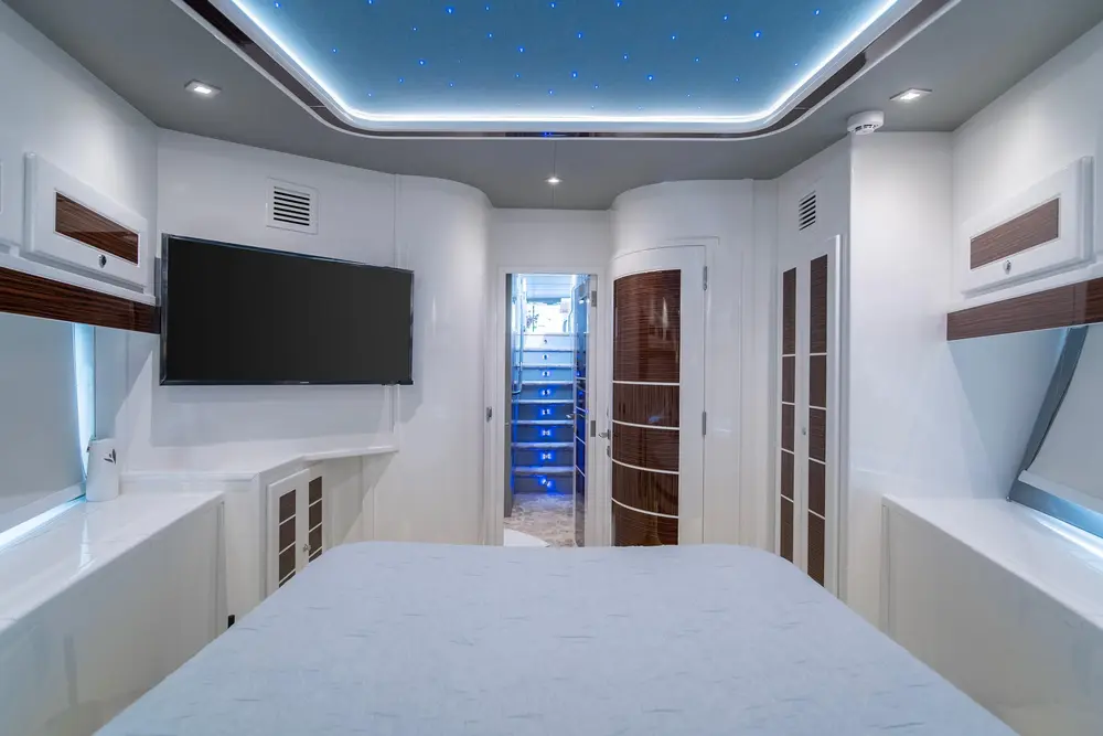 AS 75FT LUXURY PREMIUM YACHT