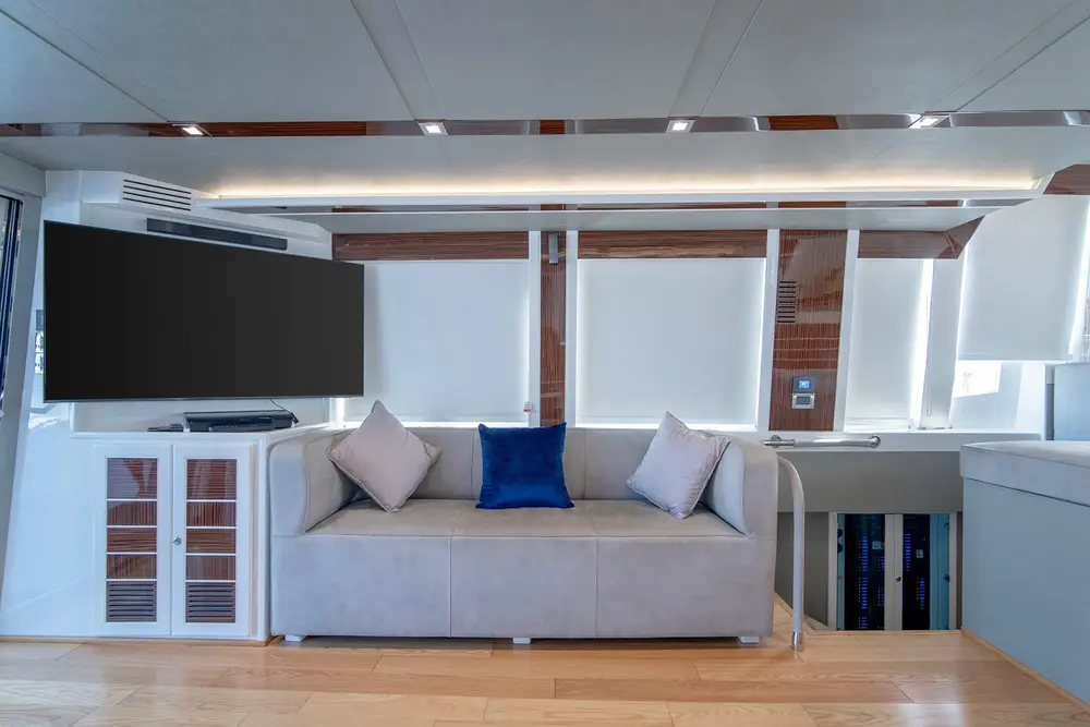 AS 75FT LUXURY PREMIUM YACHT