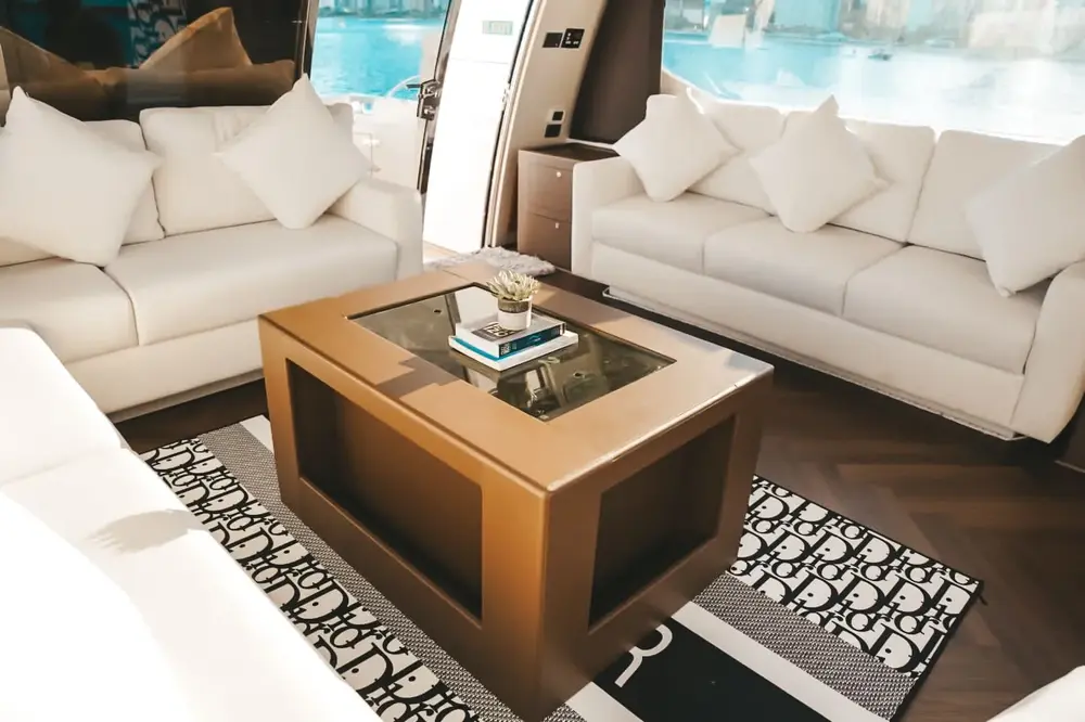 82FT LUXURY PREMIUM YACHT