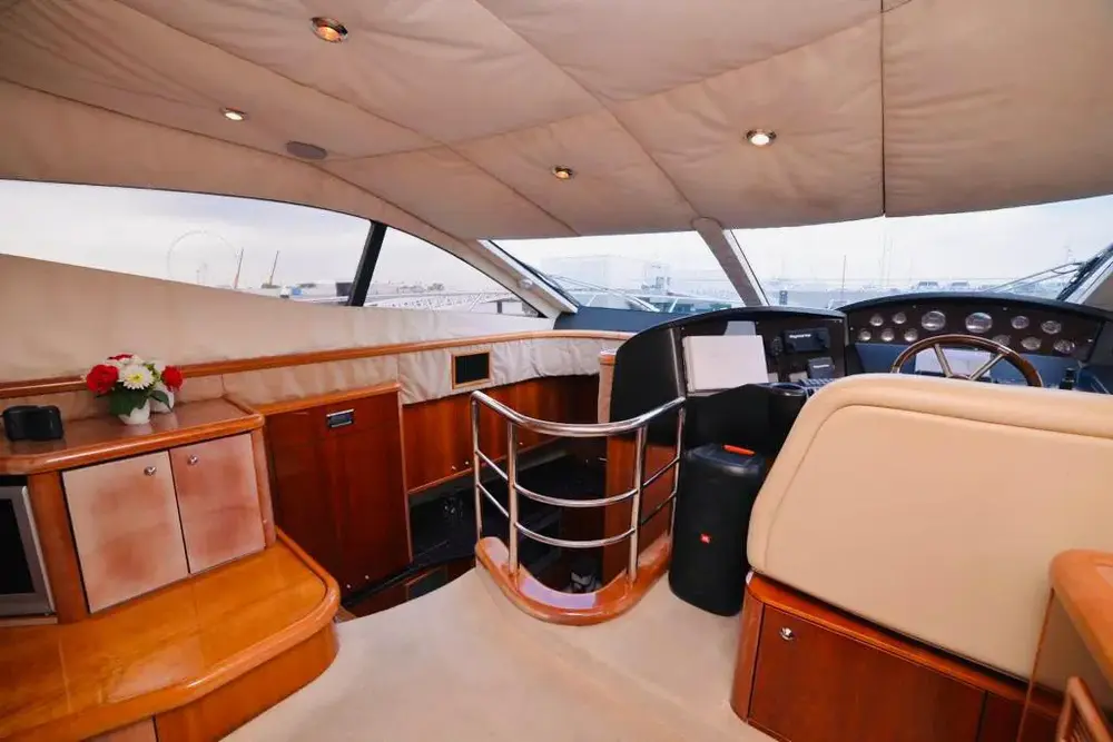 SUNSEEKER 50FT LUXURY YACHT