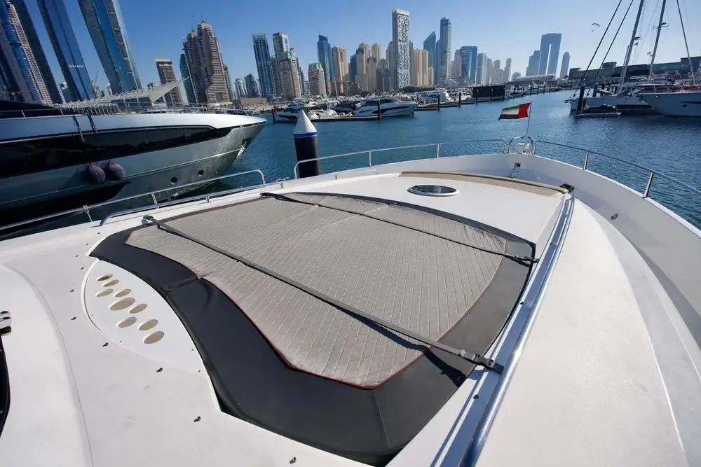 SUNSEEKER 95FT LUXURY YACHT