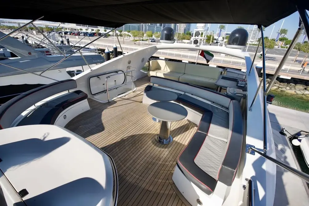 SUNSEEKER 95FT LUXURY YACHT